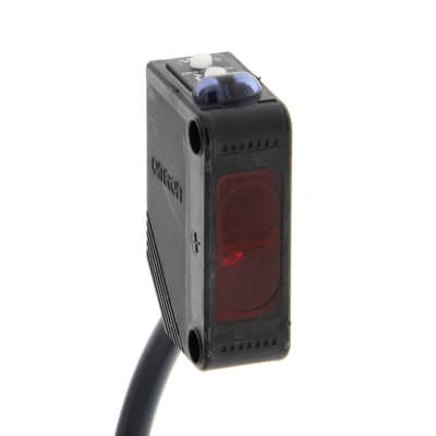 E3Z-D61 2M Photoelectric sensor, rectangular housing, red LED, diffuse, 100 mm, NPN, Light-ON/Dark-ON, 2 m cable Omron