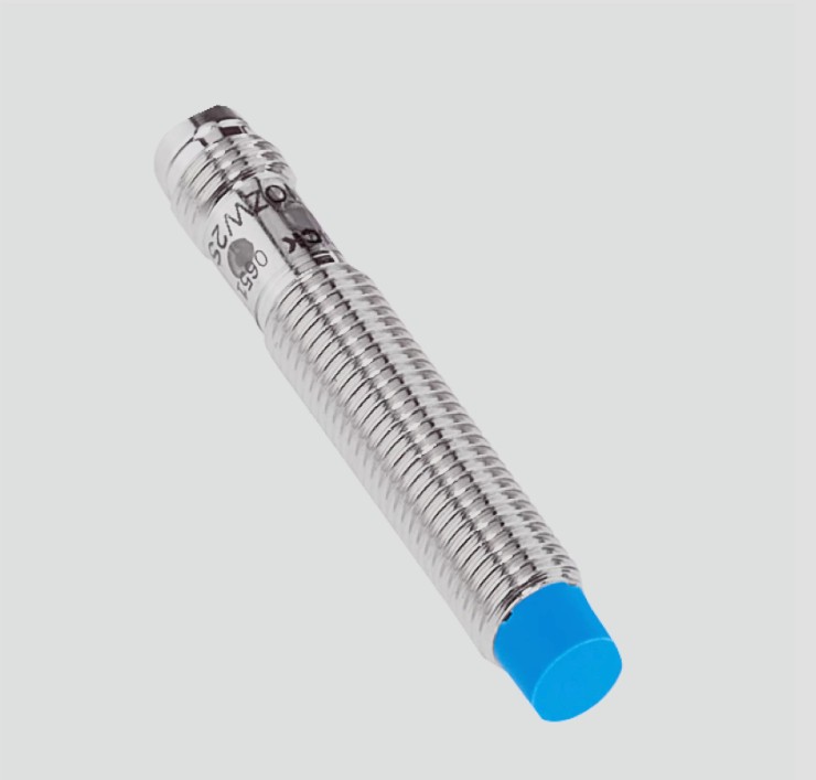 1040886 IME08-04NPSZT0S Inductive proximity sensors; IME; Sensing range Sn: 4 mm; Installation type: Non-flush; Housing: Standard; Electrical wiring: DC 3-wire; Output type: PNP; Output function: NO; Connection type: Connector M8, 3-pin Sick