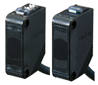 E3Z-T81 2M Compact Photoelectric Sensor with Built-in Amplifier, Square type, Sensing distance: 15 m, PNP open collector, Pre-wired model, 2 m