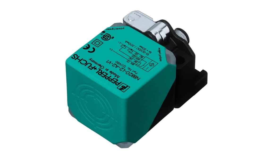 NBB20-L2-A2-V1 Inductive Sensor 20x20mm bidirectional, rotatable head, flush, Sn 20mm, PNP, Sf 440Hz, LED, -25..85°C, PA, PA, M12 4pin, 10..30VDC, IP69K